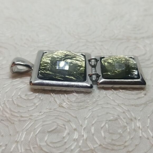 Lia Sophia Flux Pendant Double Square Faceted Green Silver - Picture 3 of 9